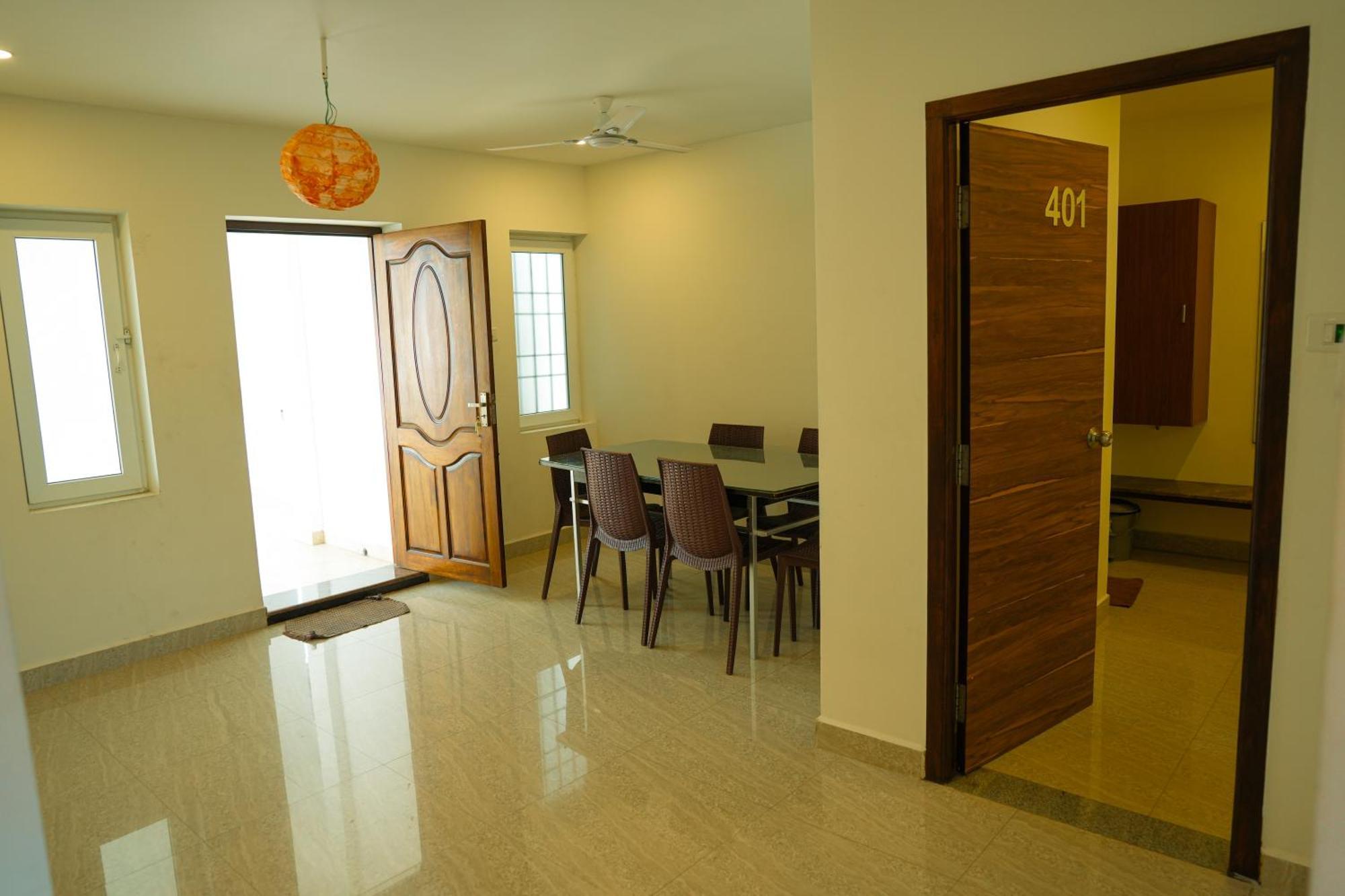 פונדיצ'רי Saara Inn מראה חיצוני תמונה